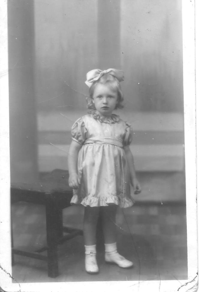me age 4 or 5 me age 4 or 5