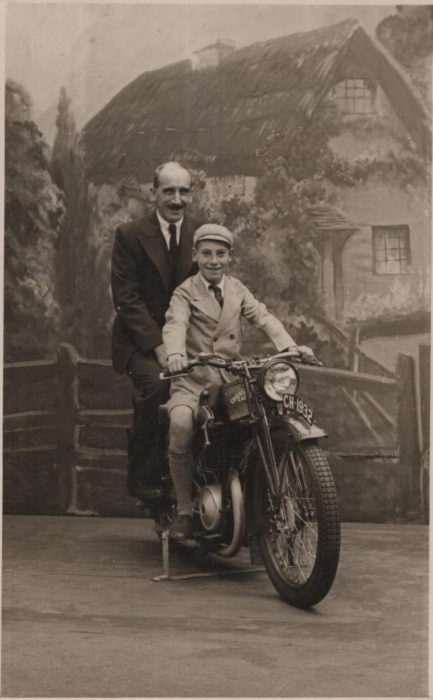 George Myers with his son at Blackpool? George Myers with his son at Blackpool?