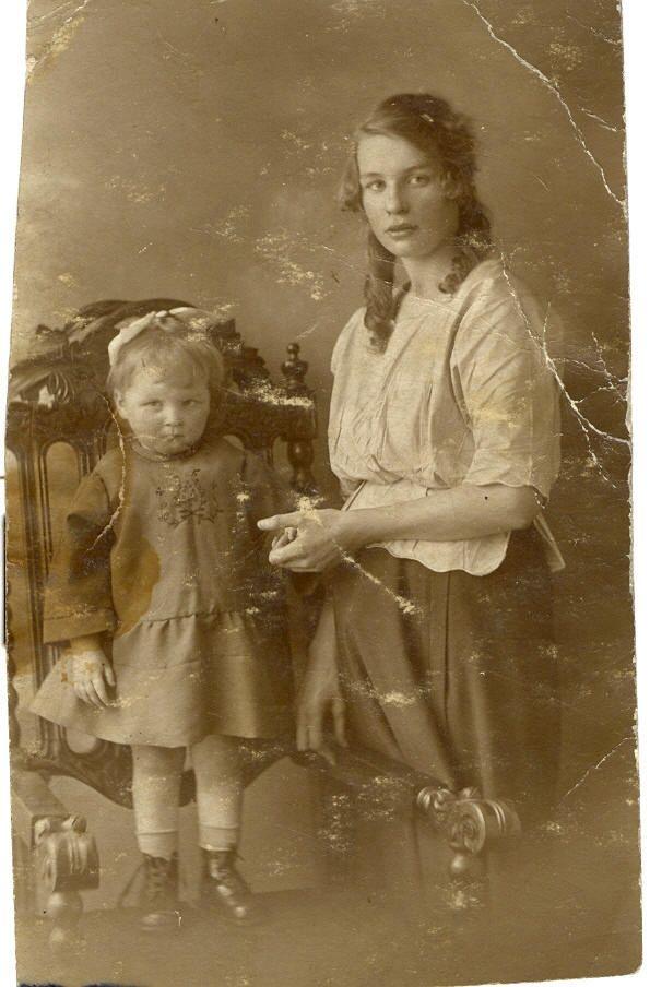Polly Jackson, c1924. Polly Jackson, c1924.
