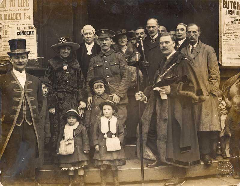 Soldier & Dignitaries, 1918.