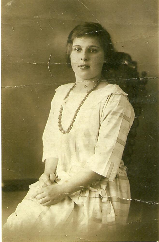 Ann Oakley Thorpe c.1930 Ann Oakley Thorpe c.1930