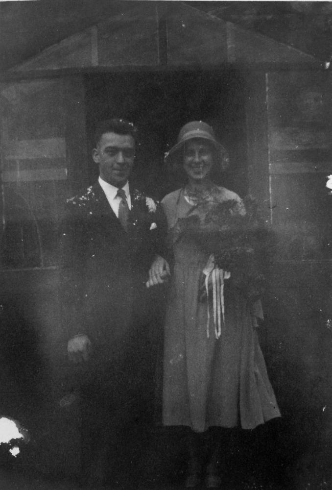 John and Ethel ' tie the knot '. John and Ethel ' tie the knot '.
