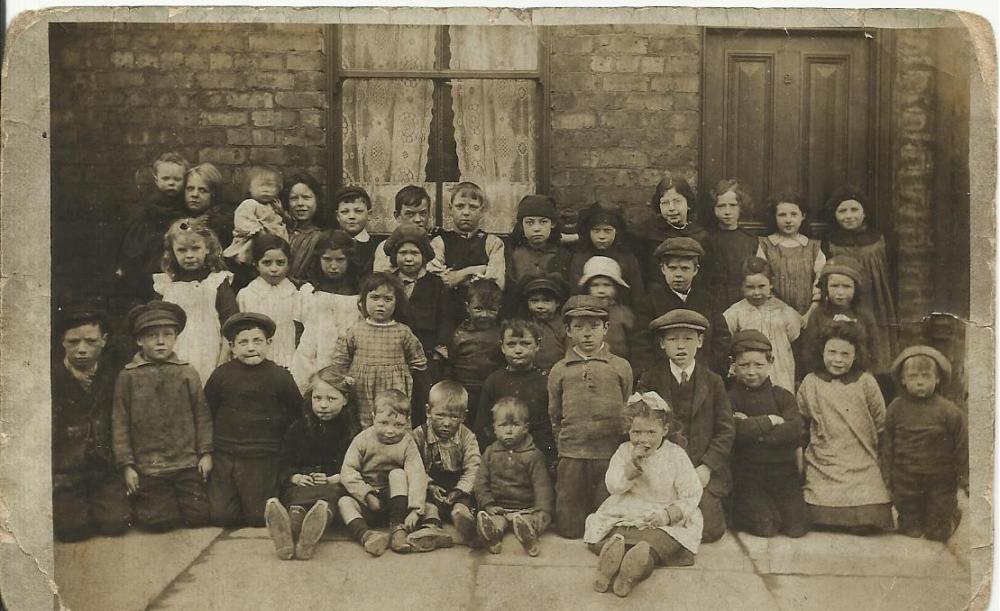 Mawdesley Street, Hindley    circa 1919