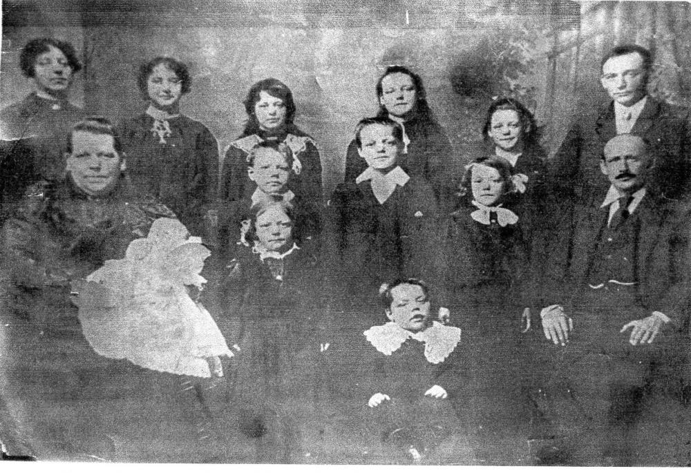 Pennington family of Walthew Lane Platt Bridge