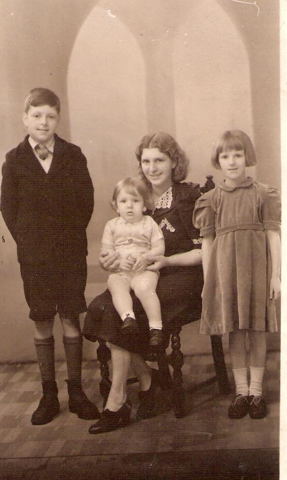 Caunce family Caunce family