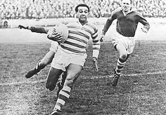 Billy Boston. Billy Boston.