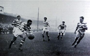 Billy Boston scoring for Wigan