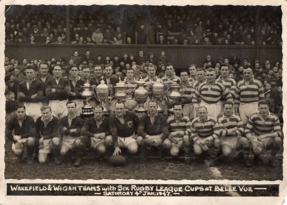 Wakefield V Wigan teams with trophies