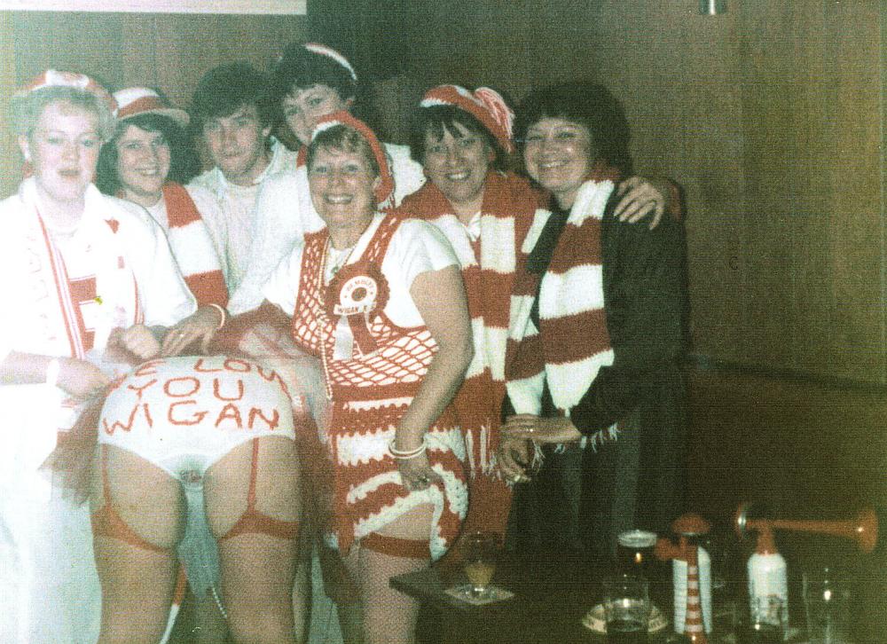 ladys of wigan