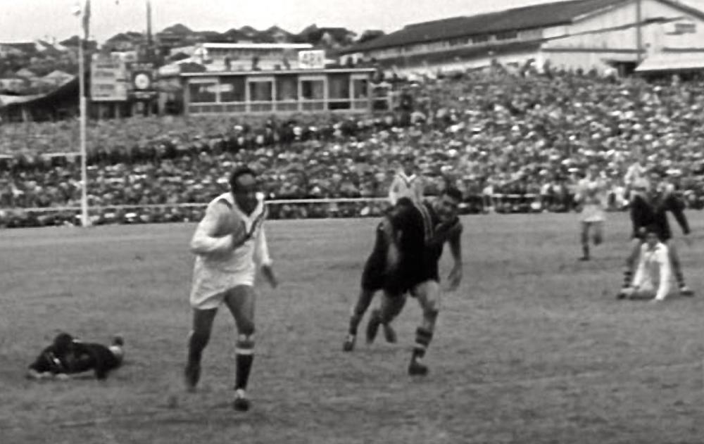 Billy Boston scores against Australia 1962 Billy Boston scores against Australia 1962