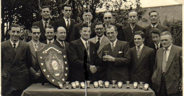 HOLY FAMILY PLATT BRIDGE SNOOKER TEAM HOLY FAMILY PLATT BRIDGE SNOOKER TEAM