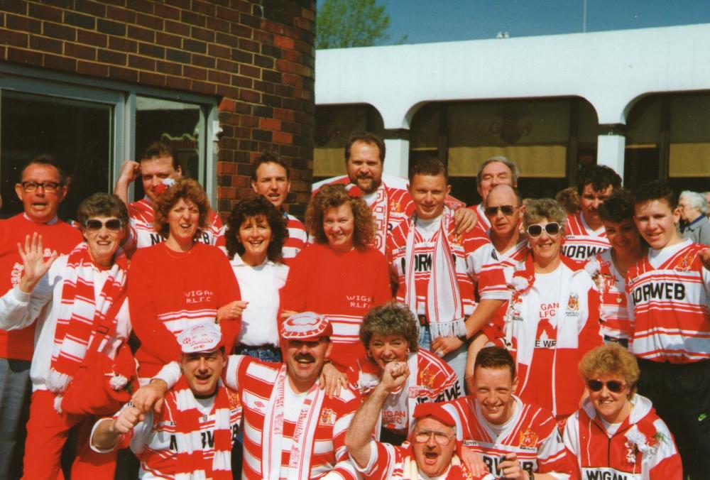 Kitt Green gang at Wembley 1990