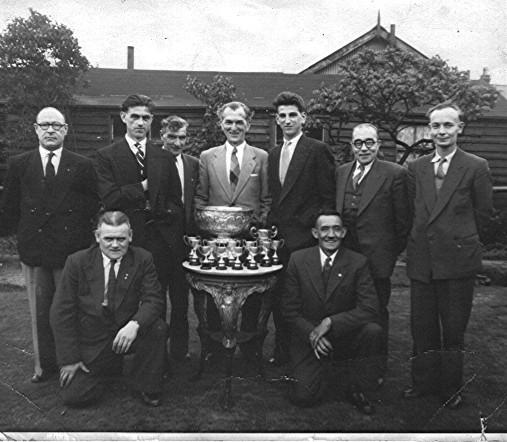 HOLY FAMILY SNOOKER TEAM HOLY FAMILY SNOOKER TEAM