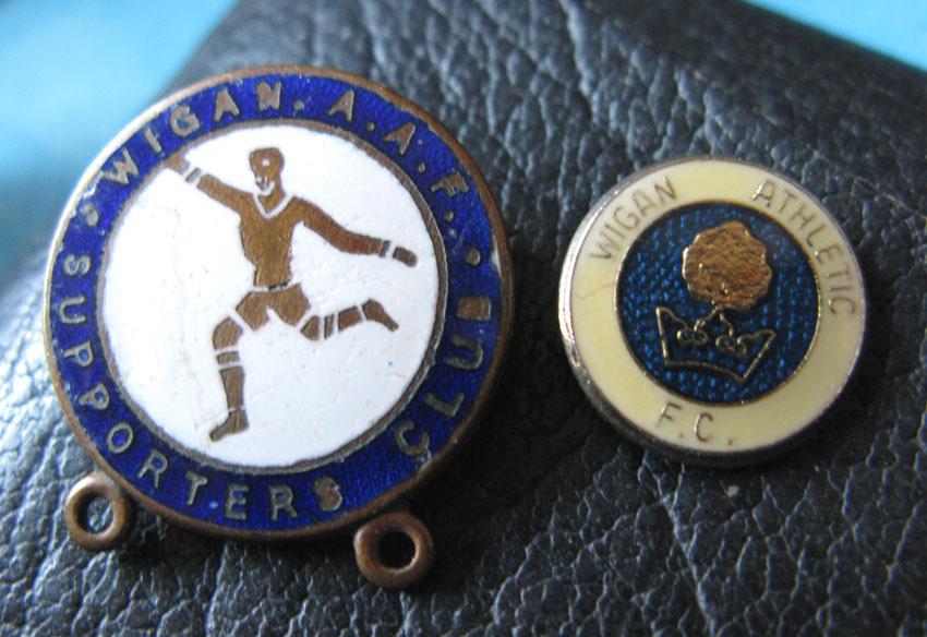 Lapel badges