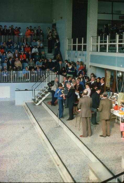 Presentation In The Baths.