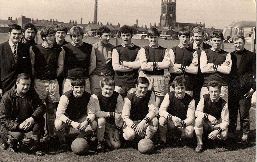 victoria pub football team