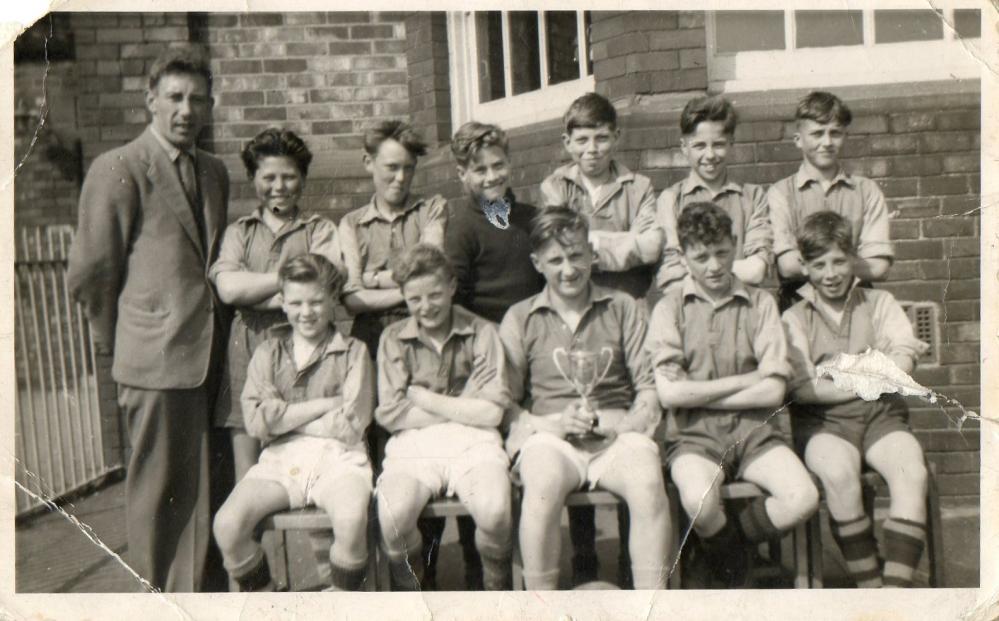 MOSS LANE INTERMEDIATE FOOTBALL TEAM, 1956/57, MOSS LANE INTERMEDIATE FOOTBALL TEAM, 1956/57,