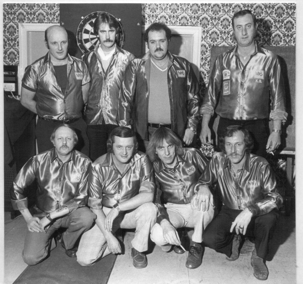 wigan observer comp - simms rd at golborne s & s club 1980