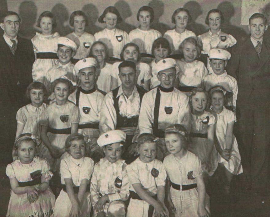 'The Sunshine Corner' group, 1936.