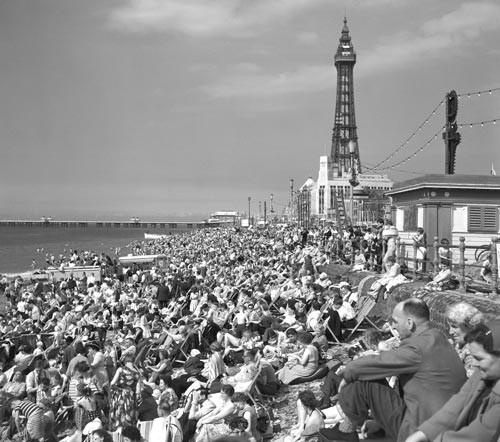 Wiganers on Holiday. Wakes week 1960? Wiganers on Holiday. Wakes week 1960?