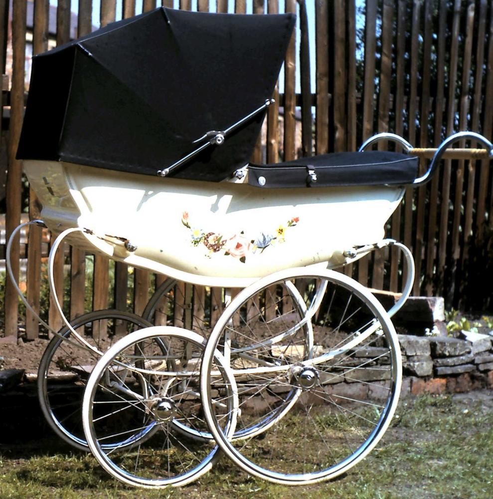 Wilson Versaile Pram 1963