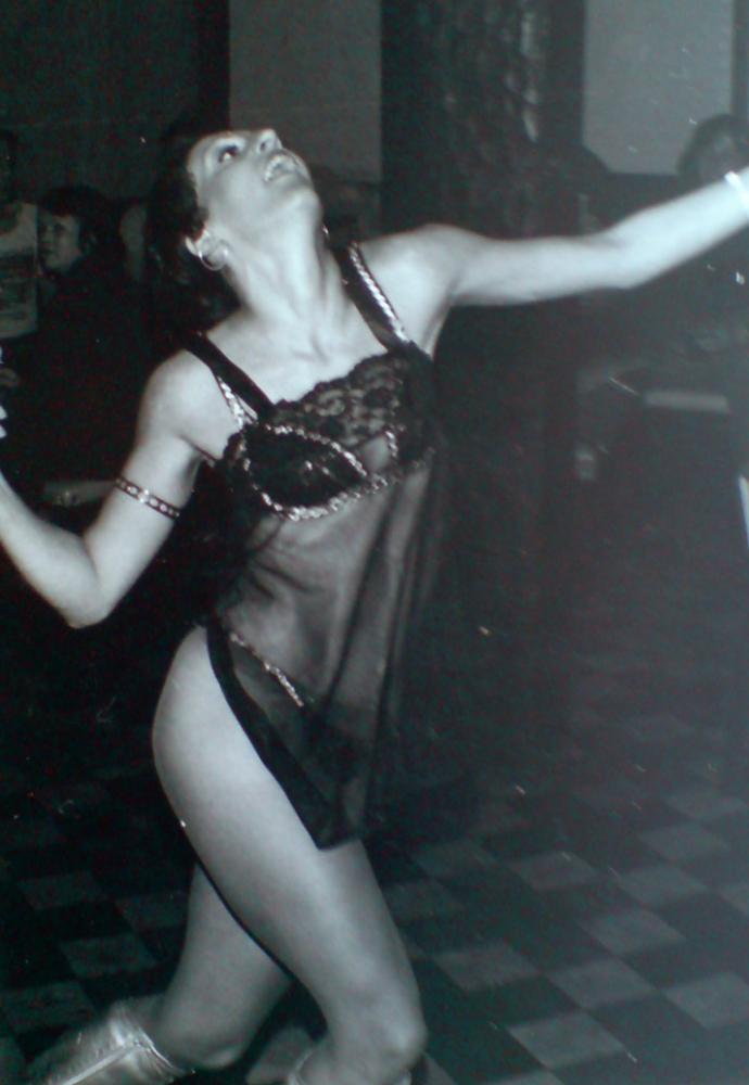 Bier Keller Dancer 1 Bier Keller Dancer 1