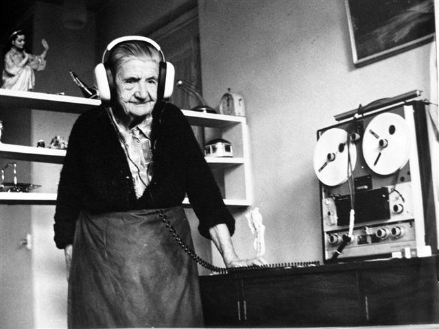 The music maker The music maker