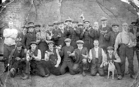 Pigeon fanciers in the 1920/30s.