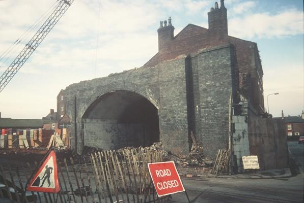 Bedford Leigh station viaduct