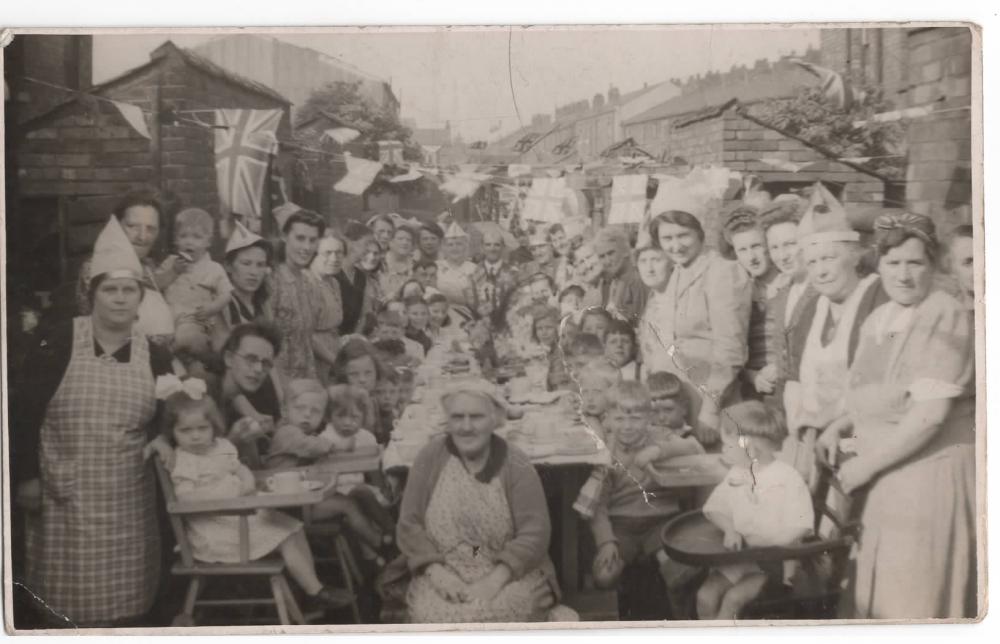 VE Day Party, Broomfield Terrace, Higher Ince VE Day Party, Broomfield Terrace, Higher Ince