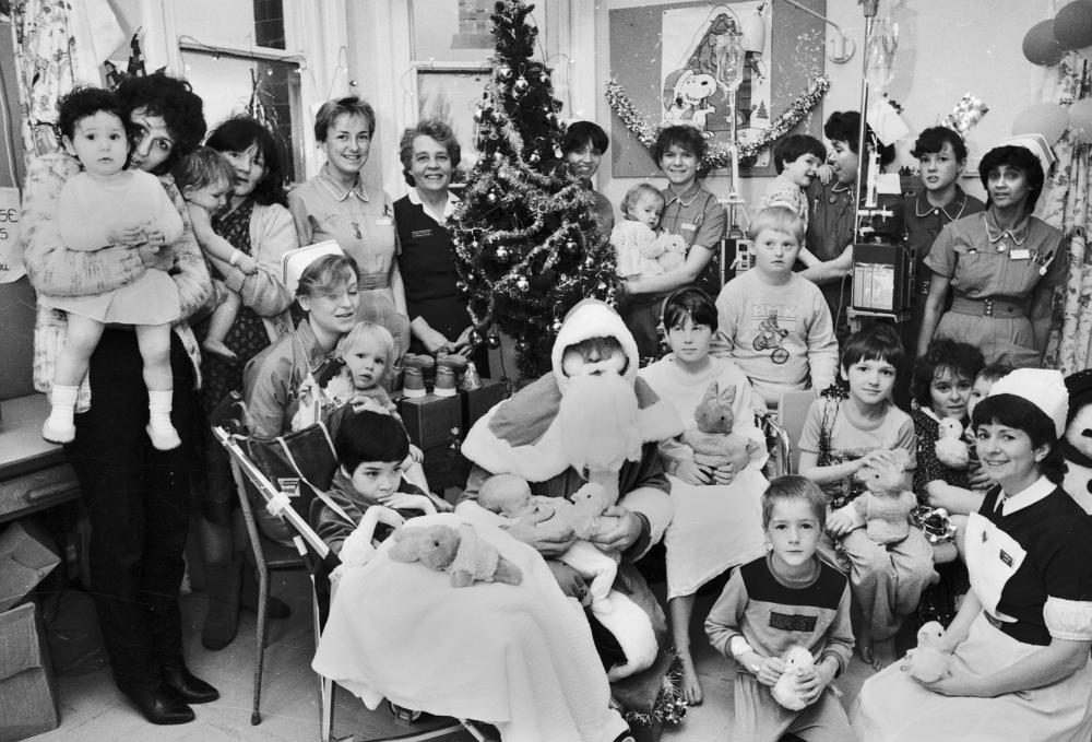 WIGAN INFIRMARY SANTA WIGAN INFIRMARY SANTA