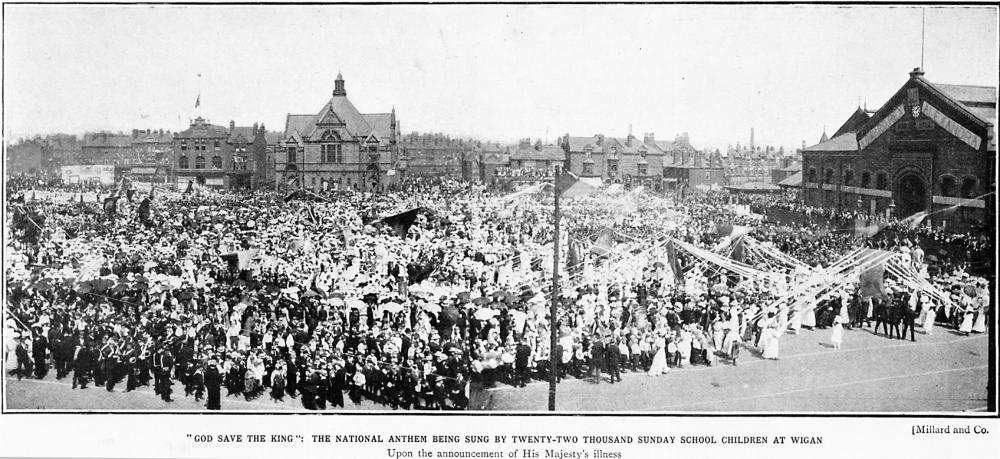 a very full market square