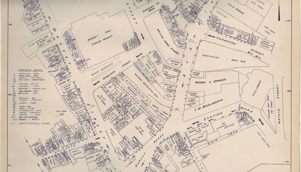 A TOWN CENTRE MAP SHOWING NAMED SHOPS 1983   (2)