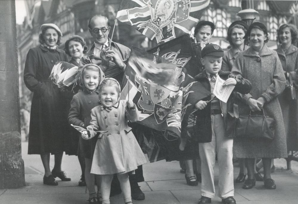 Waiting for the Queen 1954