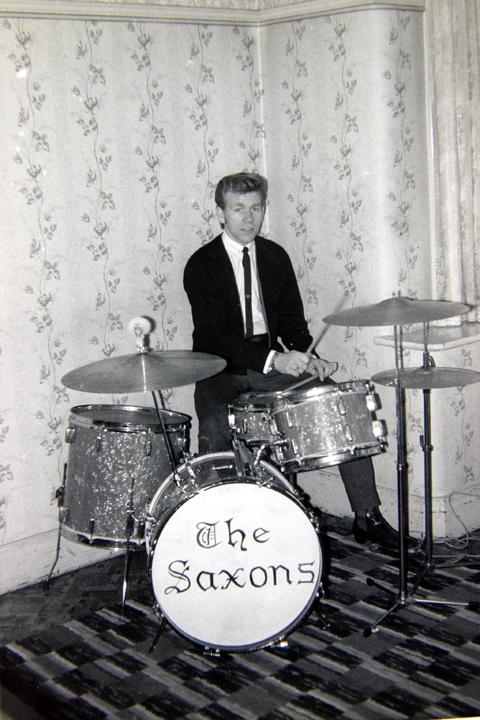 Saxons Pop Group Member (Vic Jolley Lead Guitar) Saxons Pop Group Member (Vic Jolley Lead Guitar)