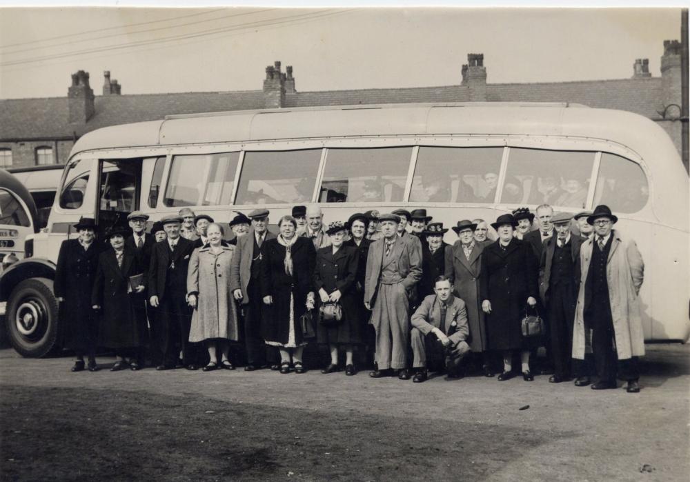 Outing from Lower Ince Labour Club, c1930s-40s Outing from Lower Ince Labour Club, c1930s-40s