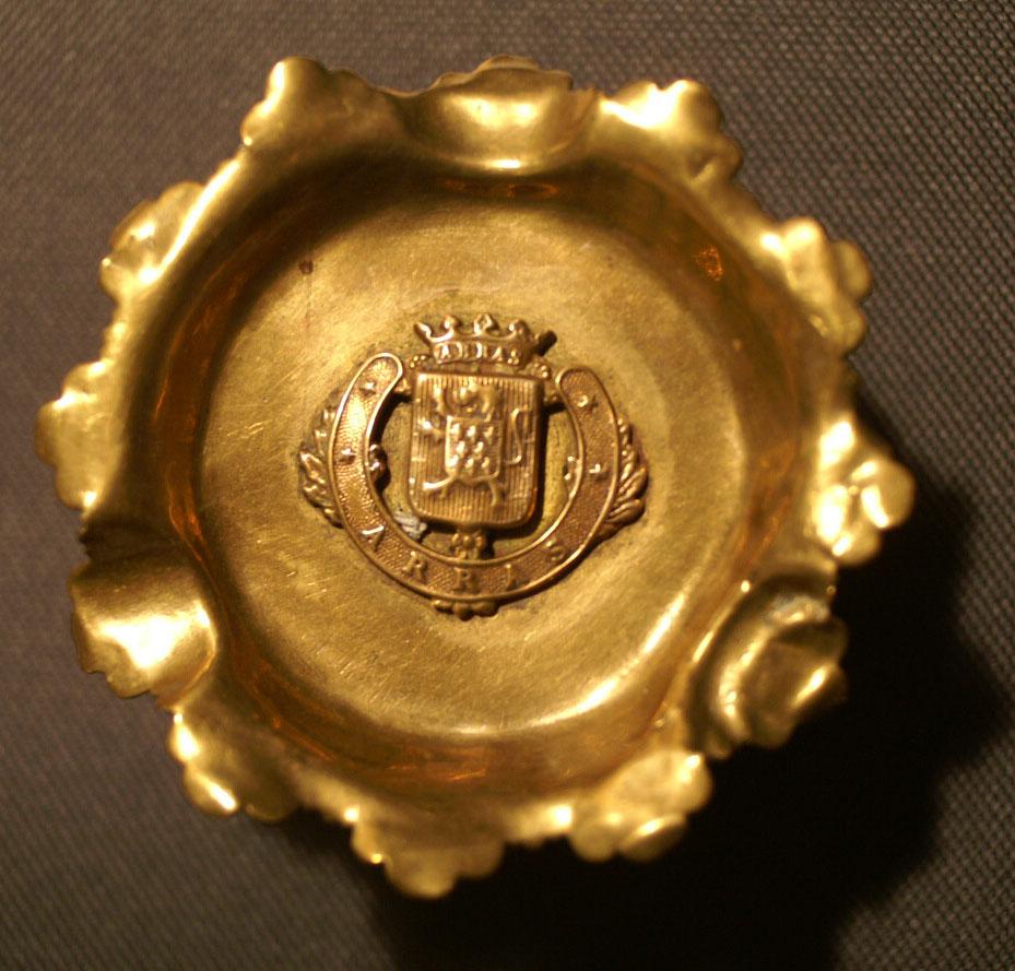 Trench art from WW1 - top of an ashtray from Arras. Trench art from WW1 - top of an ashtray from Arras.