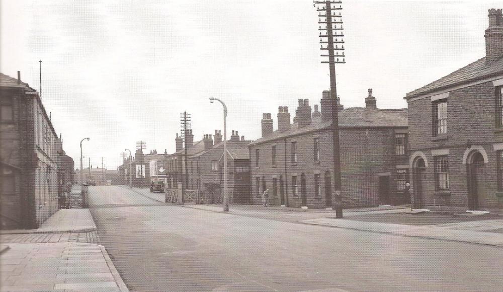 Manchester Rd crossing 1956 Manchester Rd crossing 1956