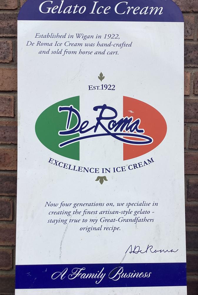 De Roma sign . De Roma sign .