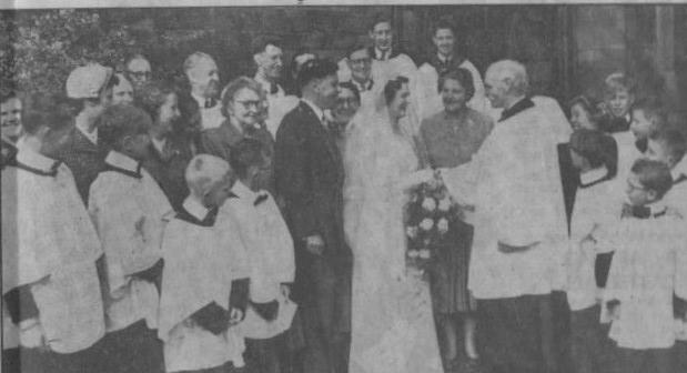 wedding at St. Thomas Ashton wedding at St. Thomas Ashton
