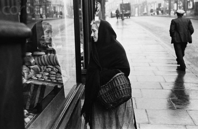 Bakers Window Nov 1939 Bakers Window Nov 1939