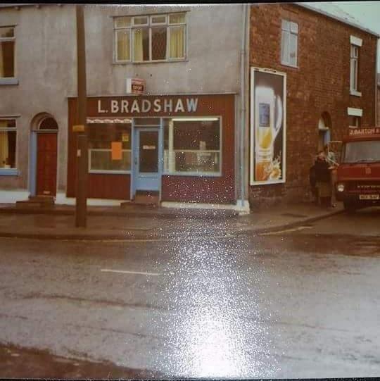 BRADSHAWS OFF LICENCE