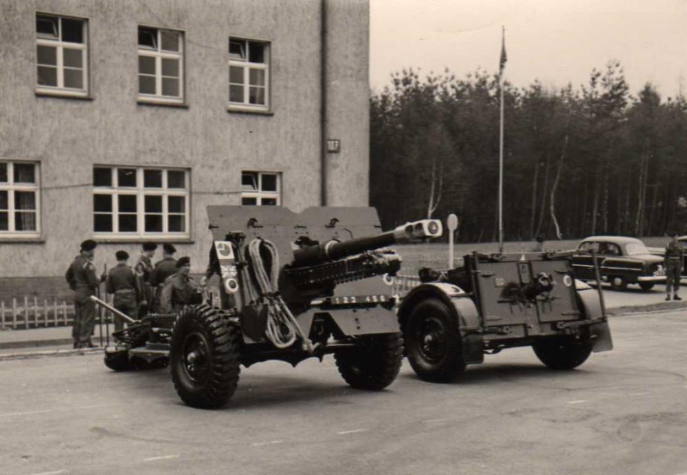 25 pounder field gun and limber.