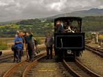 Fred on the Ffestiniog railway in Porthmadog (125K)