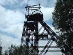 100ft tall steel lattice headgear (98K)