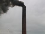 Demolition of Park Mill Chimney, Royton (29K)