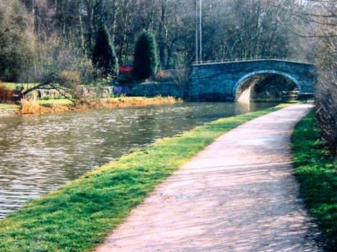Gathurst bridge, 2001. Gathurst bridge, 2001.