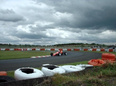 Three Sisters race track