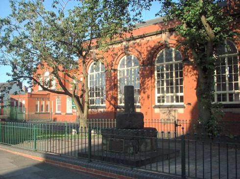 Mab's Cross Primary School, Standishgate, Wigan