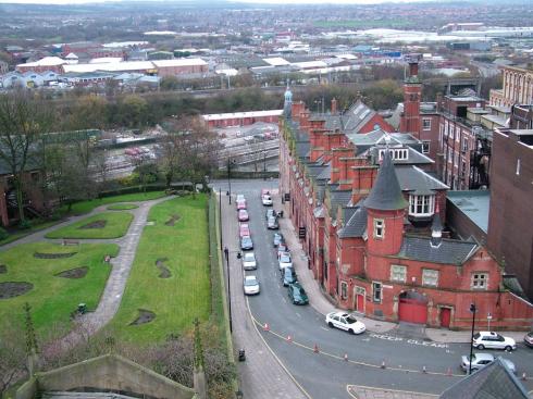 Crawford Street and church grounds